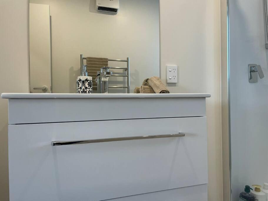 Cbd Luxury Parkside Living 2 Bedroom With Parking Christchurch Exterior foto